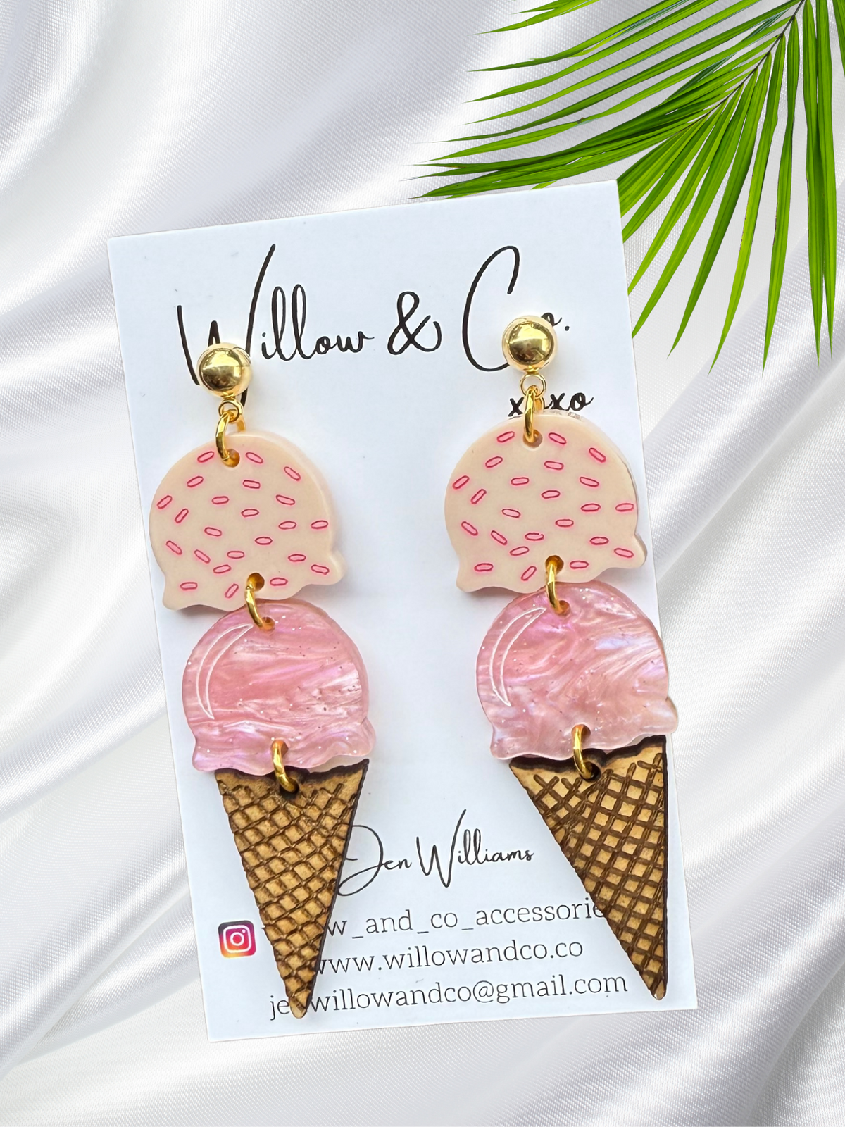 ICE CREAM DANGLE PINK